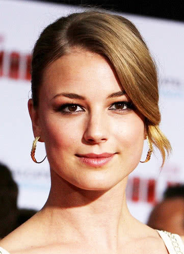 艾米丽·万凯普