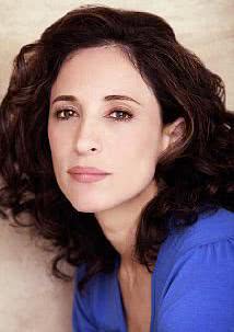 达尼爱拉·库恩