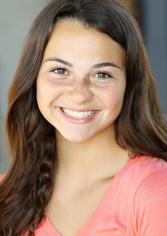 杰奎琳·埃沃拉