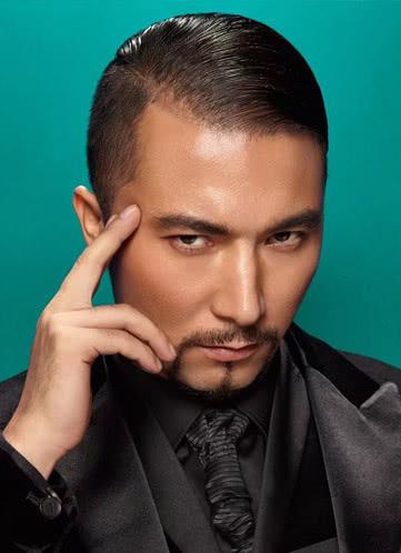 艾克拜尔·黑血