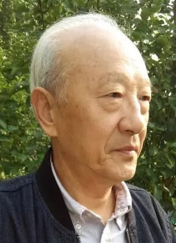 黄卫