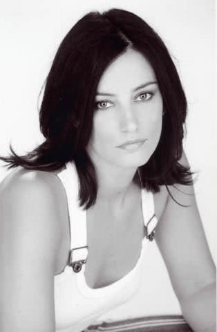 阿蕾西娅·贝儿拉