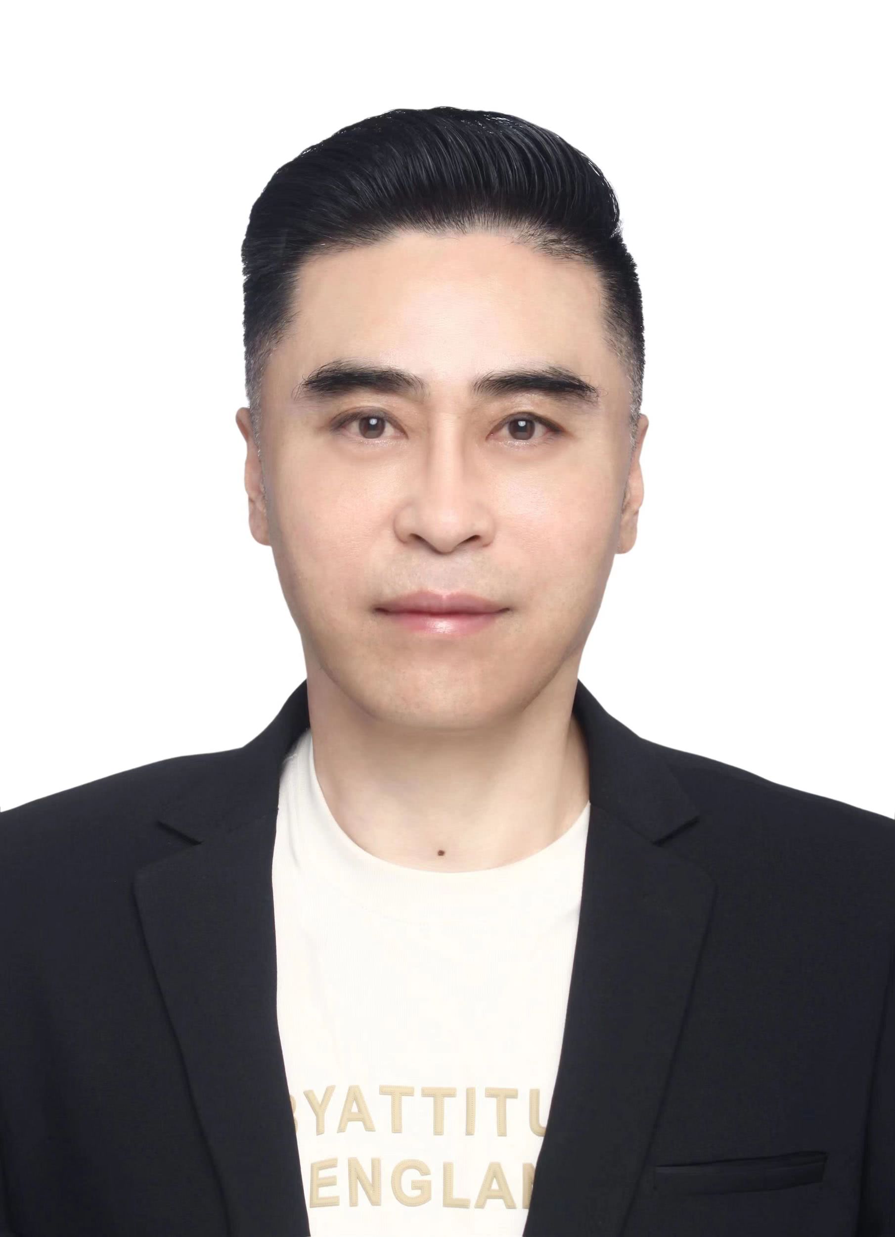 陈嘉新